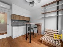 Pronájem bytu 1+kk, Praha - Vinohrady, Perucká, 27 m2