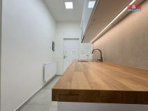 Pronájem kanceláře, Praha - Karlín, Kollárova, 93 m2
