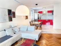 Prodej bytu 3+1, Rosice, Komenského náměstí, 82 m2