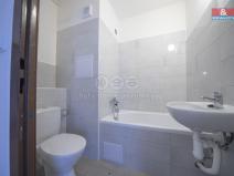 Prodej bytu 2+kk, Děčín - Děčín V-Rozbělesy, Závodní, 42 m2