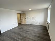 Pronájem bytu 1+kk, Louny, Husova, 38 m2