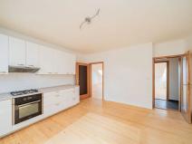 Pronájem bytu 3+1, Praha - Smíchov, V lesíčku, 110 m2