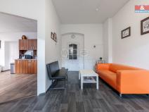 Prodej obchodního prostoru, Nejdek, náměstí Karla IV., 119 m2