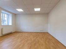 Prodej obchodního prostoru, Praha - Kobylisy, Klapkova, 246 m2