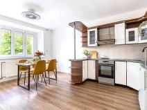 Prodej rodinného domu, Zásmuky, Komenského nám., 133 m2