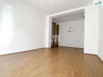 Pronájem bytu 2+1, Přerov, nám. Svobody, 62 m2