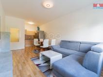Prodej bytu 2+kk, Aš, Hlavní, 43 m2