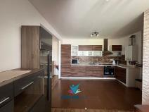 Prodej bytu 3+1, Teplice, U Hadích lázní, 73 m2