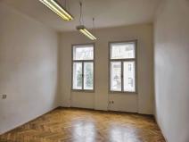 Pronájem kanceláře, Hradec Králové, Gočárova třída, 21 m2