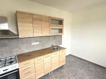 Pronájem bytu 1+1, Kralupy nad Vltavou, nám. Mládežníků, 38 m2