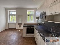 Prodej bytu 1+1, Karlovy Vary, Jabloňová, 49 m2