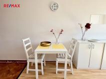 Pronájem bytu 2+kk, Praha - Horní Měcholupy, Ravennská, 43 m2