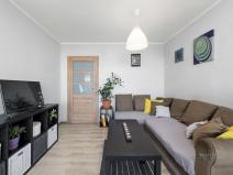 Prodej bytu 3+kk, Praha - Kobylisy, Třeboradická, 68 m2