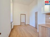Pronájem bytu 2+kk, Český Brod, nám. Arnošta z Pardubic, 32 m2