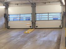 Pronájem garážového stání, Praha - Strašnice, Zvěřinova, 12 m2