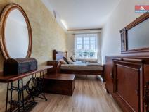 Prodej bytu 3+1, Karlovy Vary - Rybáře, Šmeralova, 92 m2