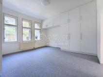 Pronájem bytu 2+kk, Praha - Vinohrady, Květná, 45 m2