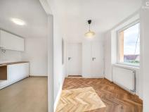Prodej bytu 1+1, Plzeň, náměstí Míru, 55 m2