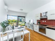 Pronájem bytu 2+kk, Praha, Jankovcova, 54 m2