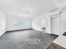 Pronájem bytu 2+kk, Znojmo, Třešňová, 64 m2