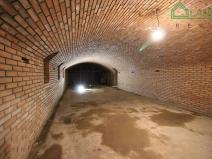 Pronájem obchodního prostoru, Brno, Benešova, 160 m2