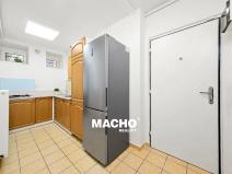 Pronájem bytu 2+1, Praha - Michle, Na dědinách, 50 m2