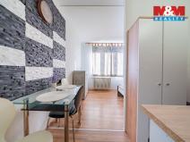Pronájem bytu 1+kk, Aš, Dobrovského, 19 m2