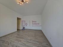 Pronájem bytu 1+1, Jindřichův Hradec, Kosmonautů, 40 m2