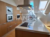 Prodej bytu 4+1, Praha - Smíchov, Kroftova, 185 m2