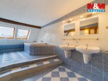 Prodej bytu 3+1, Cheb, Karlova, 140 m2