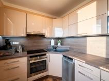 Prodej bytu 3+1, Praha - Letňany, Tupolevova, 85 m2