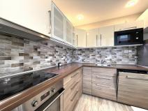Pronájem bytu 2+1, Hrušovany u Brna, Sídliště, 65 m2