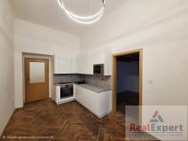 Pronájem bytu 1+1, Praha - Karlín, Kubova, 42 m2