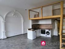 Prodej bytu 1+kk, Pohořelice, Znojemská, 60 m2