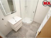 Pronájem bytu 1+1, Praha - Karlín, Kubova, 42 m2