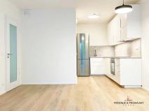 Pronájem bytu 2+kk, Praha - Smíchov, Plzeňská, 57 m2