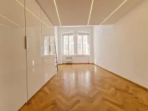 Pronájem bytu 1+1, Praha - Žižkov, Čajkovského, 30 m2