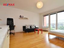 Pronájem bytu 1+kk, Praha - Strašnice, Názovská, 41 m2