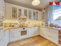 Prodej rodinného domu, Karlovy Vary - Stará Role, Nerudova, 151 m2