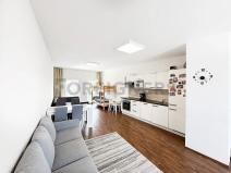 Pronájem bytu 2+kk, Brno, Bratislavská, 66 m2