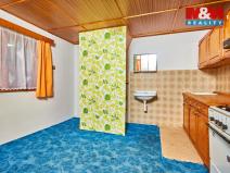 Prodej chaty, Lišov, 375 m2