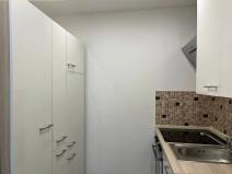 Pronájem bytu 2+kk, Praha - Kamýk, Machuldova, 42 m2