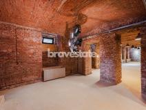 Prodej komerční, Praha - Karlín, Pernerova, 335 m2