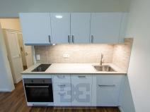 Prodej bytu 1+kk, Praha - Libeň, Novovysočanská, 25 m2