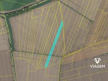 Prodej podílu pole, Vinary, 1353 m2