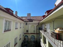 Prodej vícegeneračního domu, Praha, Vlašská, 1011 m2