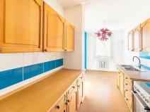 Prodej bytu 1+1, Praha - Troja, Sosnovecká, 42 m2