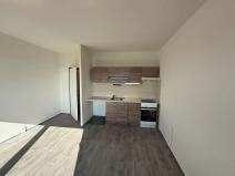 Pronájem bytu 2+kk, Liberec, Dobiášova, 44 m2