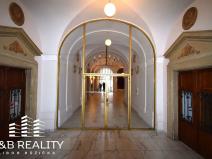 Pronájem obchodního prostoru, Praha - Malá Strana, Malostranské náměstí, 210 m2