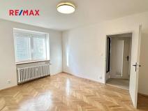 Pronájem bytu 1+1, Kladno, Kordačova, 32 m2